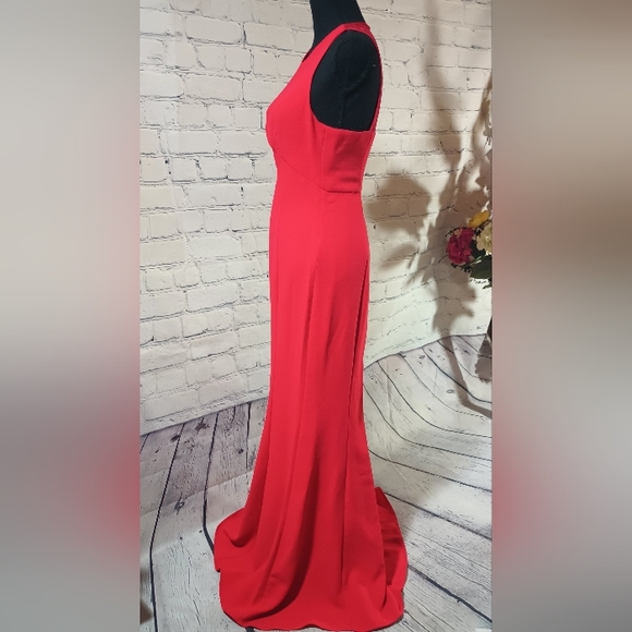 See Updated listing BCBGeneration Racerback Floral Lace Woven Mermaid HemlineGow - Picture 4 of 16